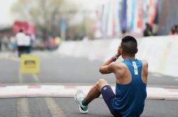 华体会国米赞助商-运动员体能突破极限，夺得胜利尽欢