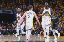 华体会官方平台下载-凯尔特人队再度战胜森林狼，东部半决赛稳固优势