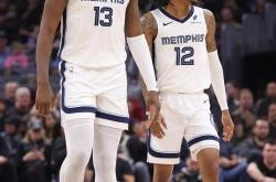 华体会APP-爵士逆转灰熊，米切尔砍下30分送灰熊三连败