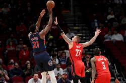 华体会首选平台-火箭力克山猫，豪取七连胜