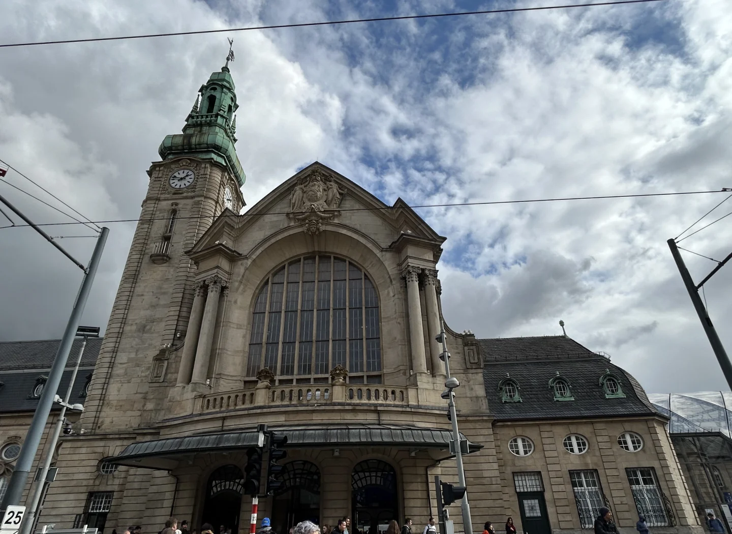 卢森堡凭借精湛技术,轻松夺冠 卢森堡凭借精湛技术,轻松夺冠