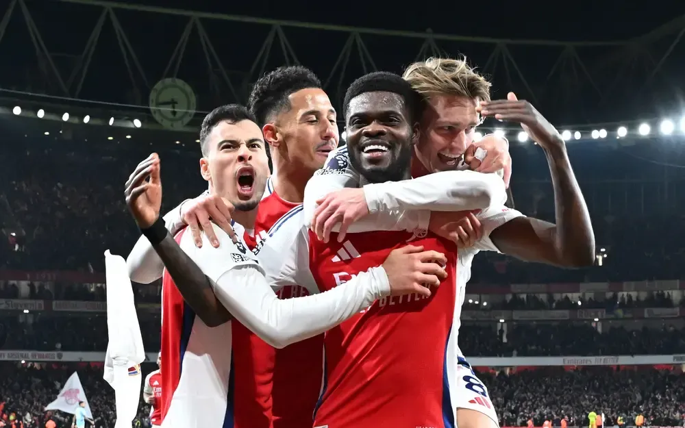 怀特戈夫主场全胜，保持赛季不败战绩