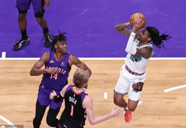 猛龙球员爆发,带领球队取得连胜 猛龙球员爆发,带领球队取得连胜