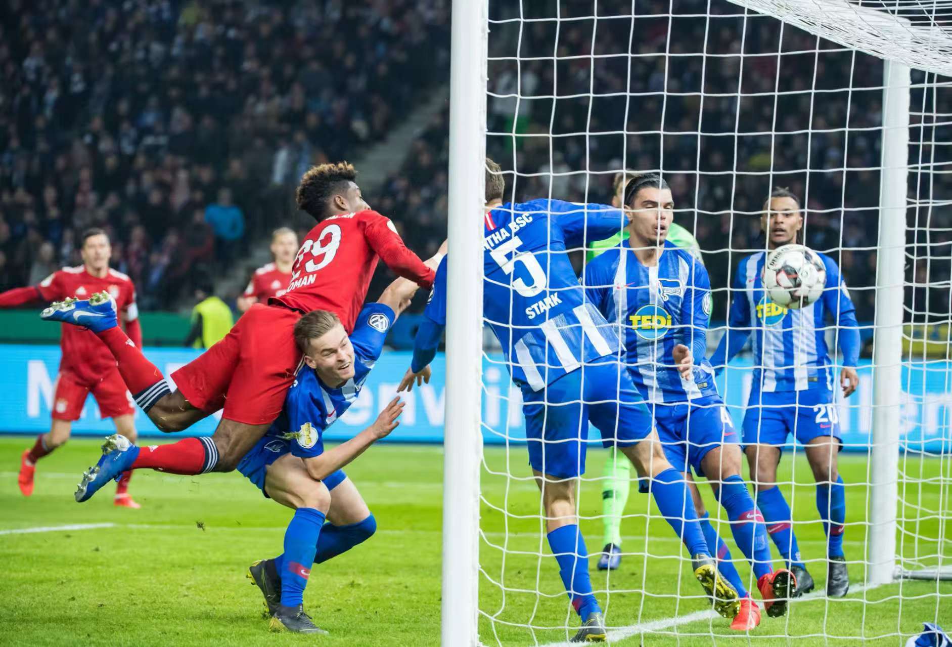 沙尔克遭遇失利,仍需努力保级的简单介绍 沙尔克遭遇失利,仍需努力保级的简单介绍