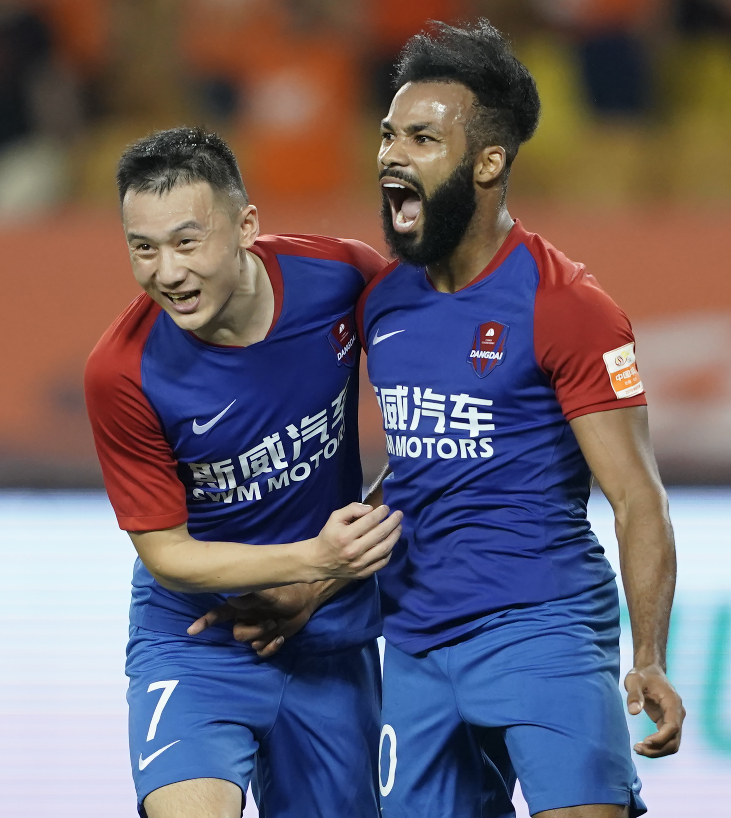 包含冠军之争杭州绿城对阵重庆斯威，谁能夺得胜利的词条