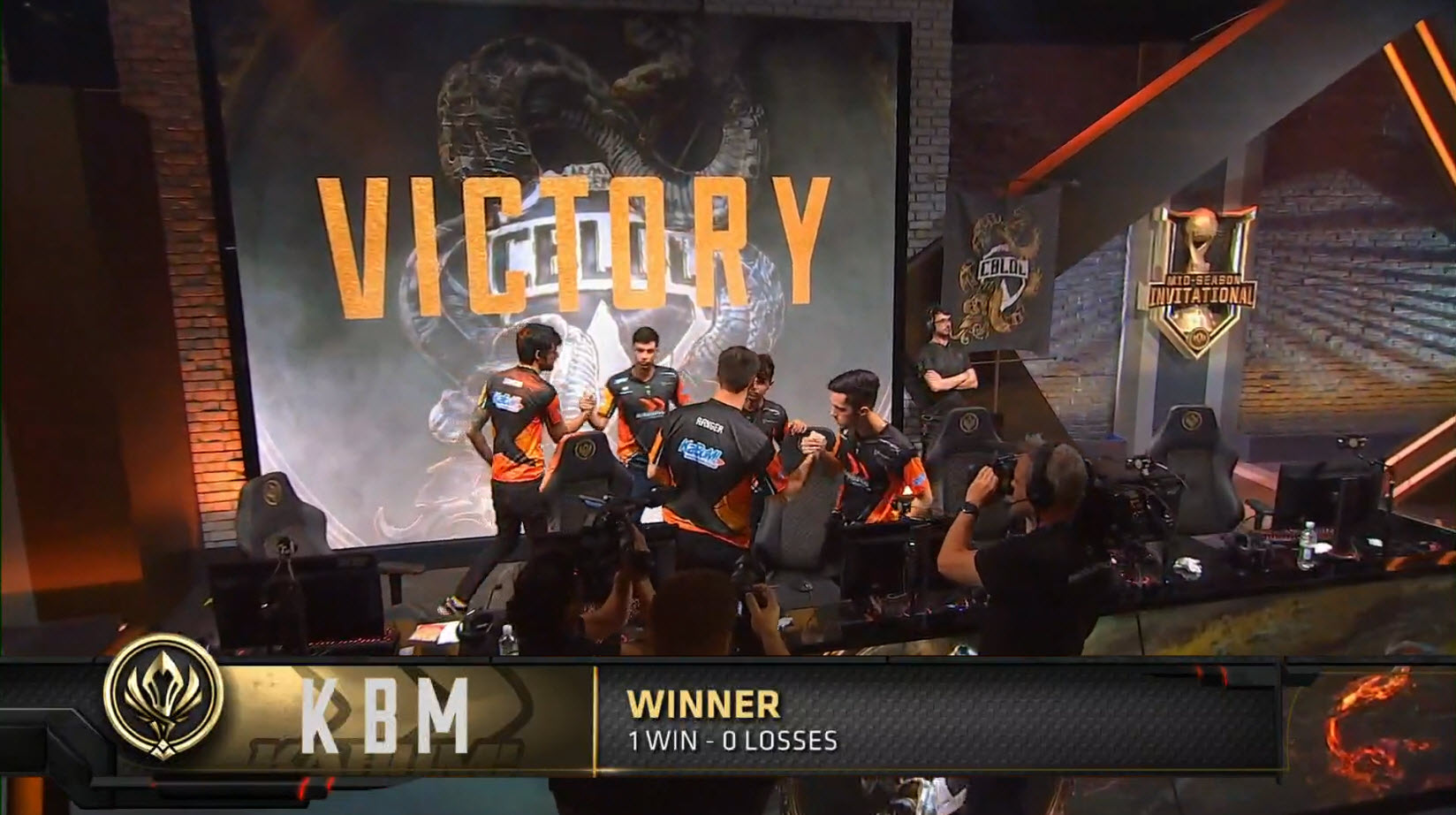 啦啦队惨败告终,出线形势堪忧不堪 啦啦队惨败告终,出线形势堪忧不堪