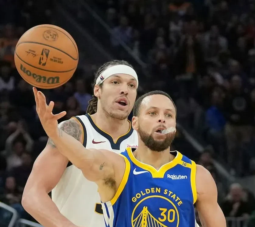 包含雄鹿负勇士，库里砍30+的词条