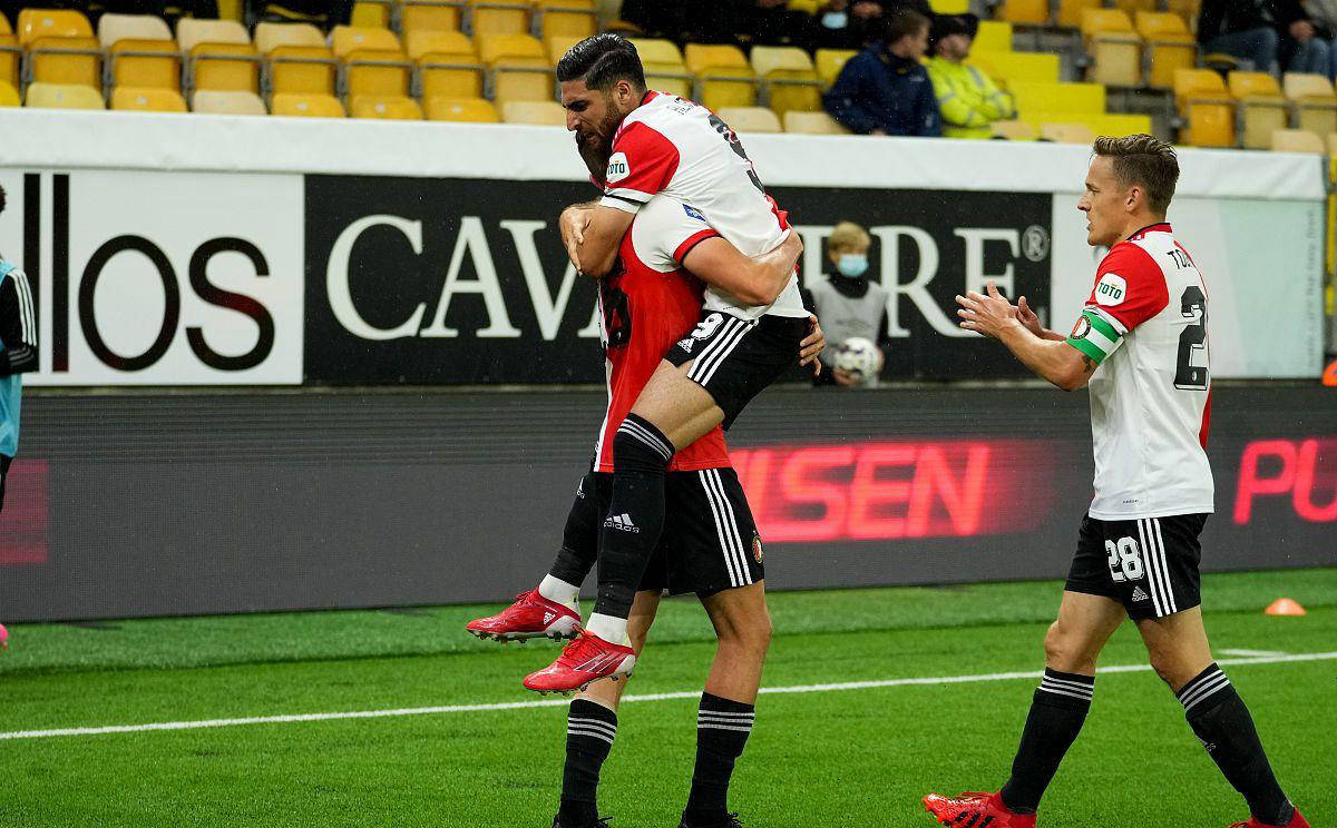 里尔客场逆转大胜戛尔迪尼斯,强势夺冠 里尔客场逆转大胜戛尔迪尼斯,强势夺冠