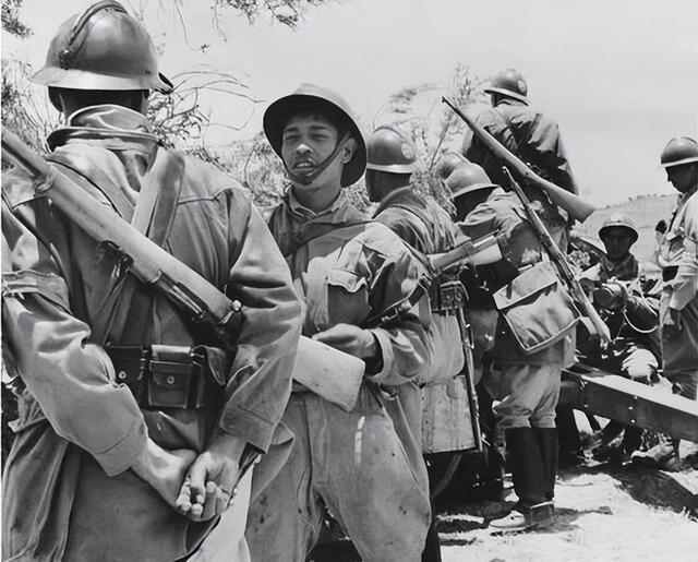 墨西哥球队奋力拼搏,斩获关键三分 墨西哥球队奋力拼搏,斩获关键三分