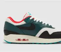 斯图加特擒获胜利,成功升至中游位置 斯图加特擒获胜利,成功升至中游位置