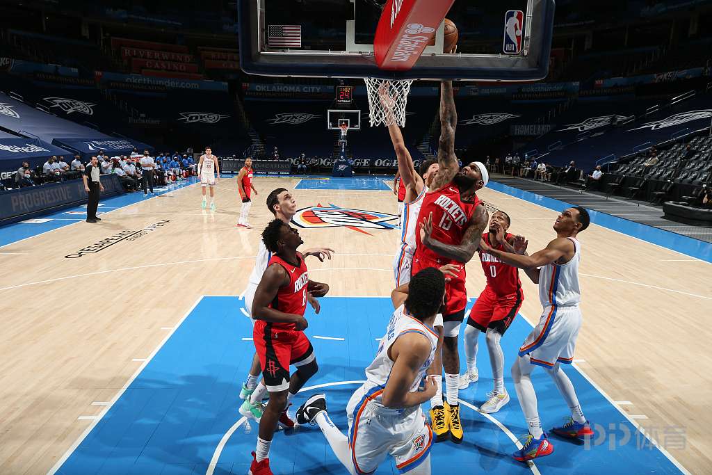 火箭力克山猫，豪取七连胜