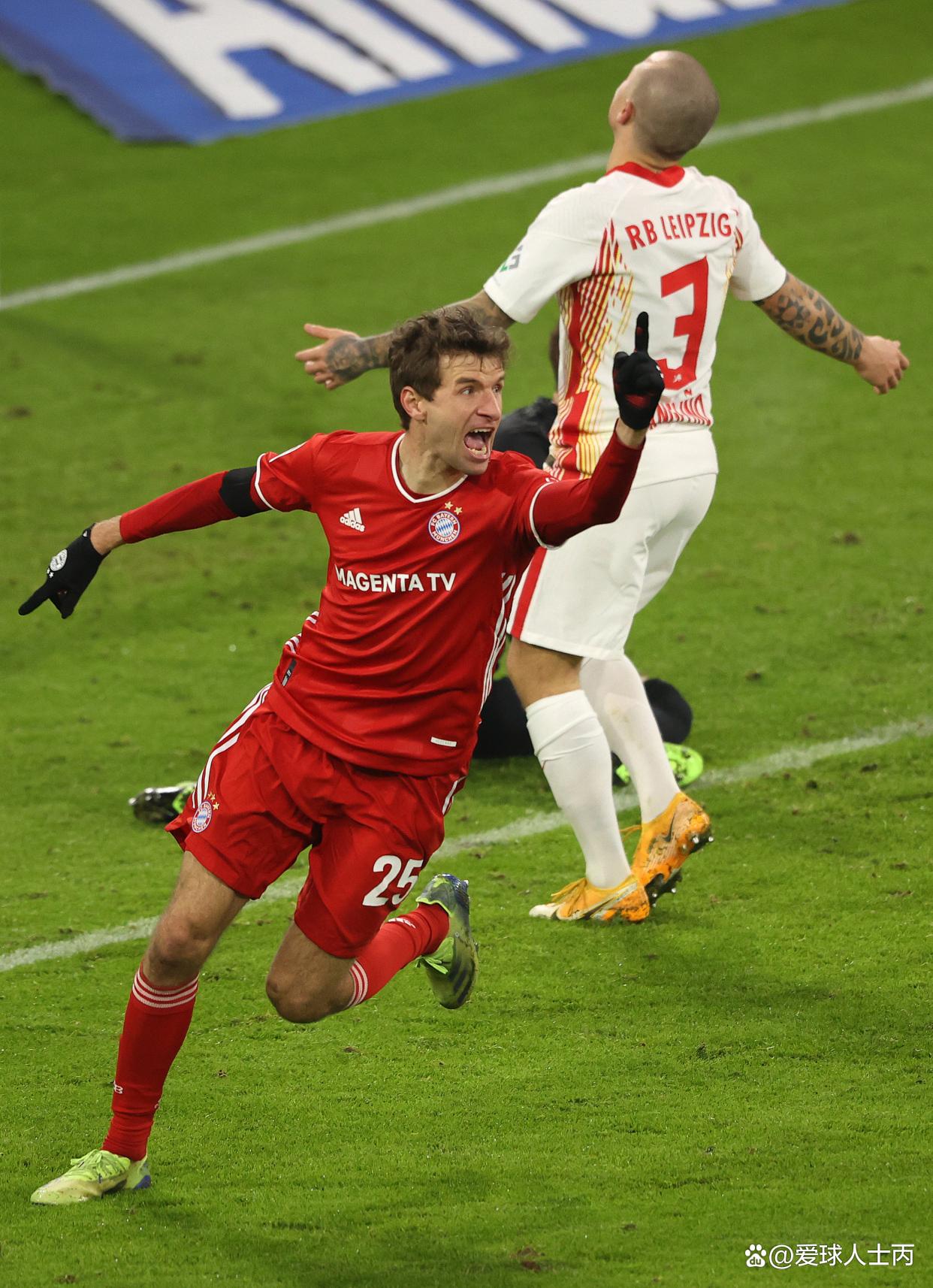 拜仁大胜尤文2-0！穆勒梅开二度锁定胜利