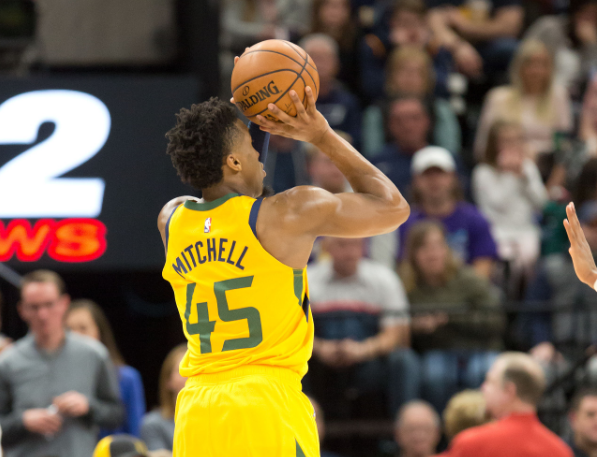 爵士击溃骑士，实力碾压