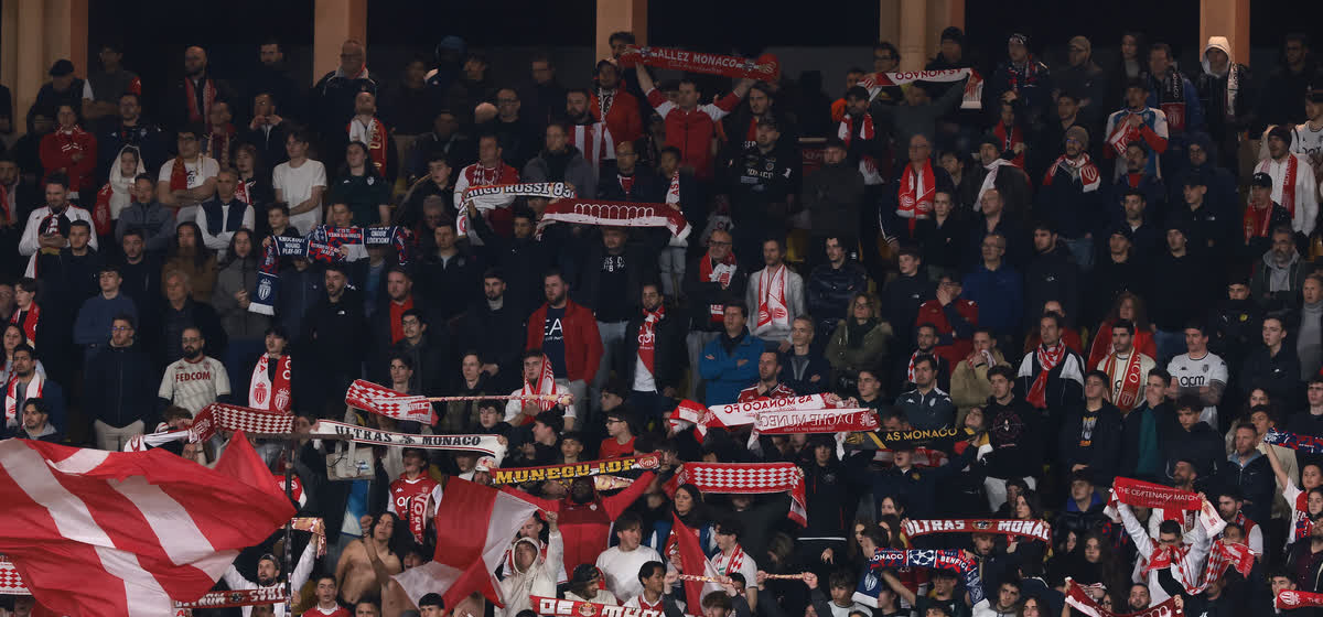 热火队横扫魔术队获胜