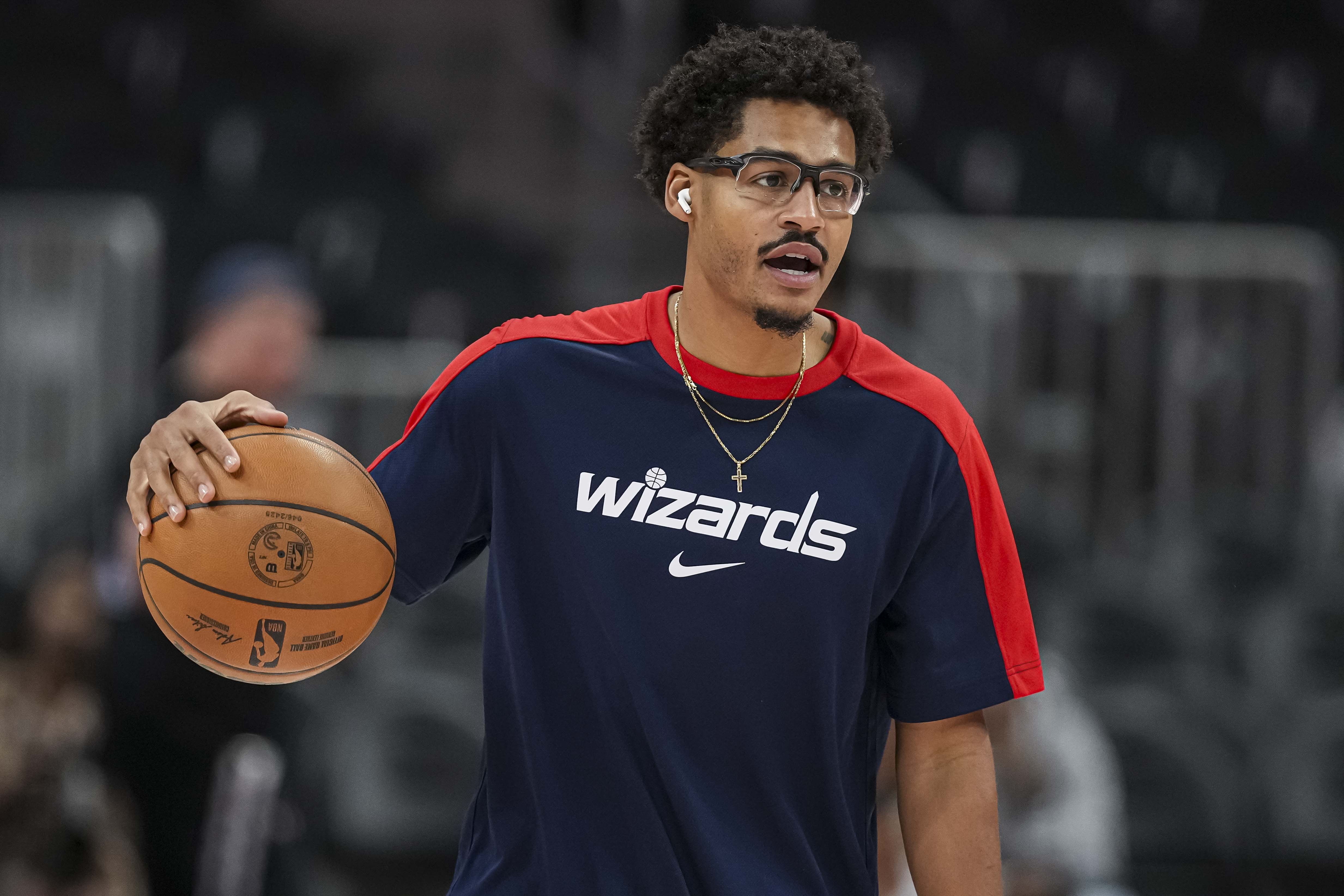 老鹰主场战胜奇才，取得三连胜的简单介绍